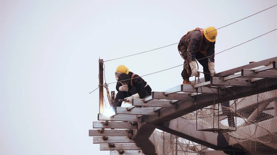 Photo experienced contractor Leiden